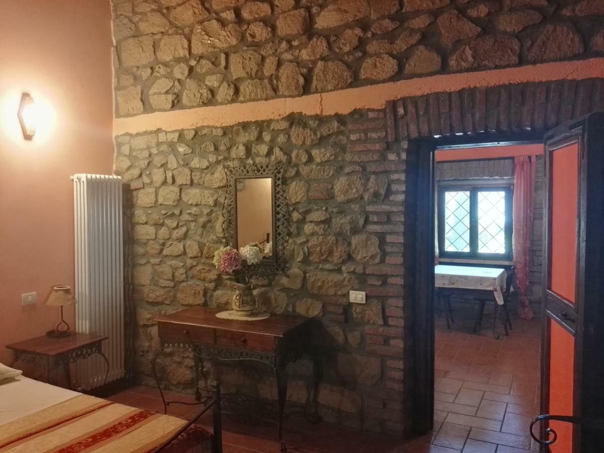 Agriturismo Le Grotte Неми Экстерьер фото