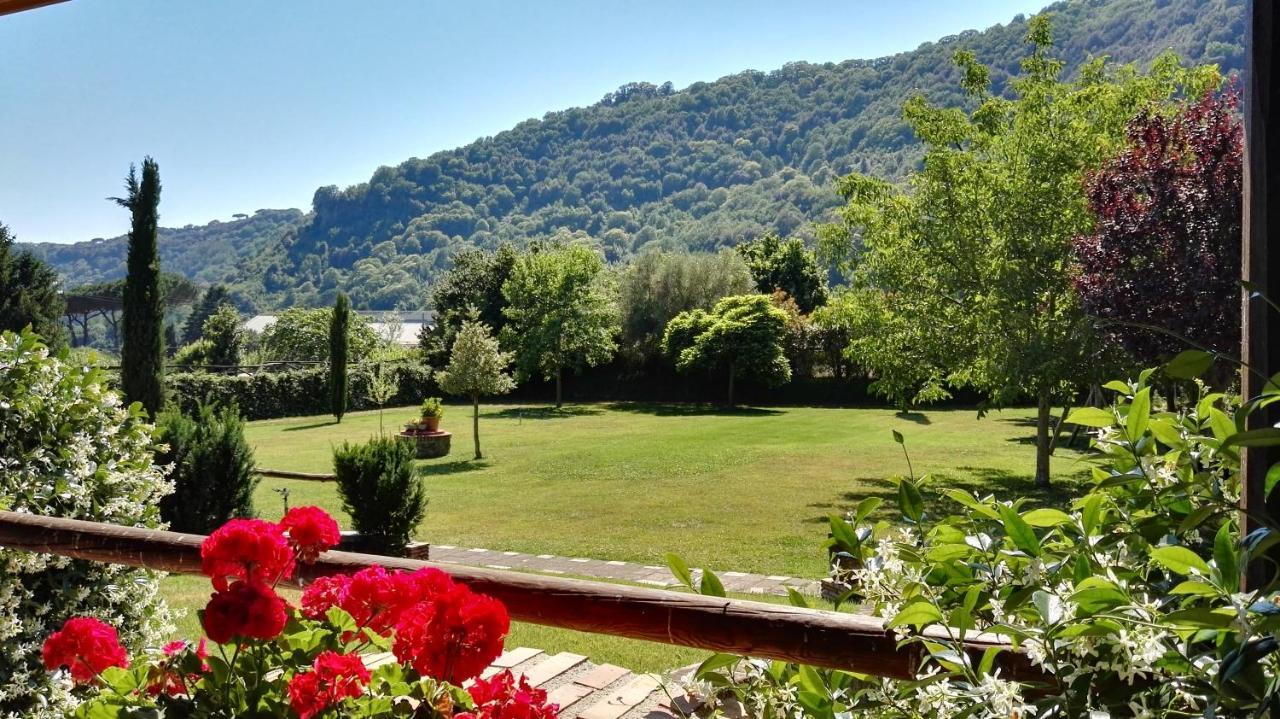 Agriturismo Le Grotte Неми Экстерьер фото
